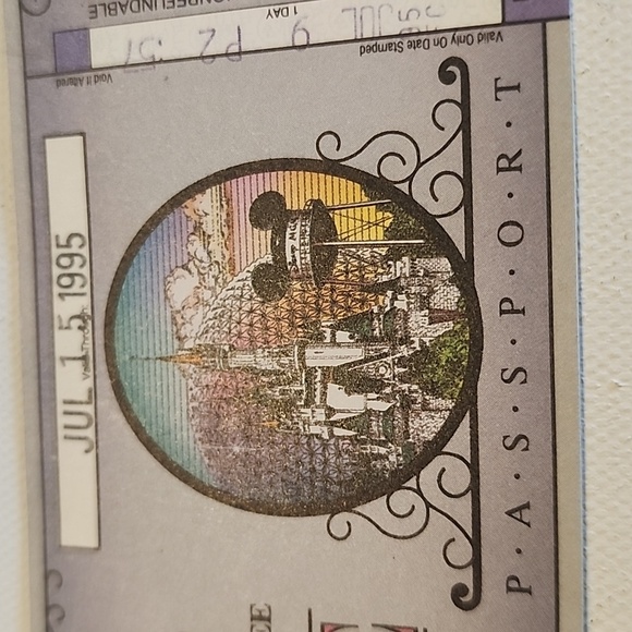 Vtg. Walt Disney World 1 day all 3 park pass July 15, 1995 - Picture 2 of 5